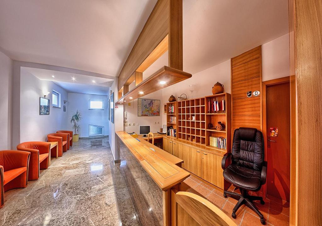 Nano Hotel Drvenik (Split-Dalmatia)