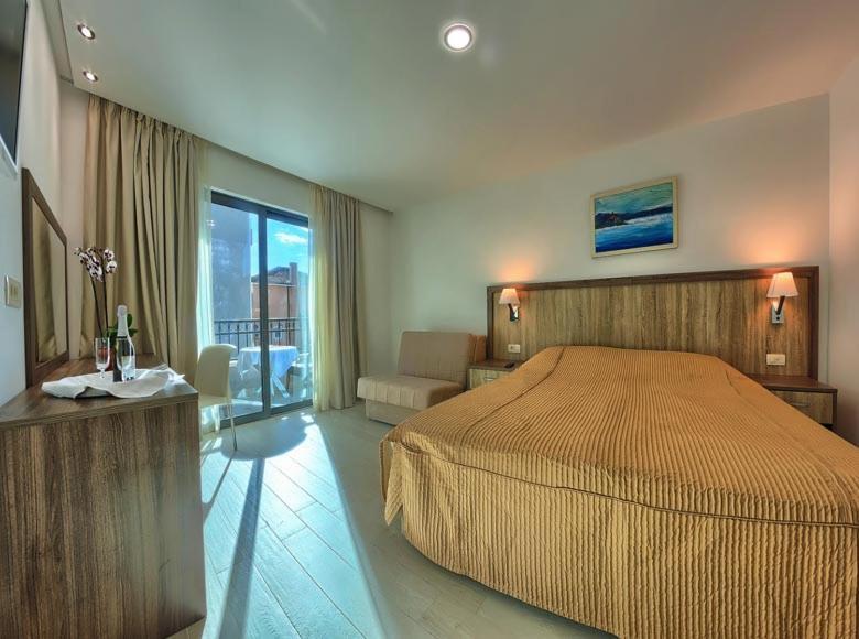 Nano Hotel